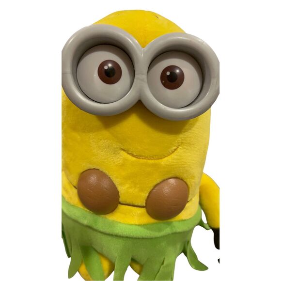 Minions Despicable Me 3 Deluxe Talking Huggable Hula Jerry Minion Plush. - Picture 8 of 14